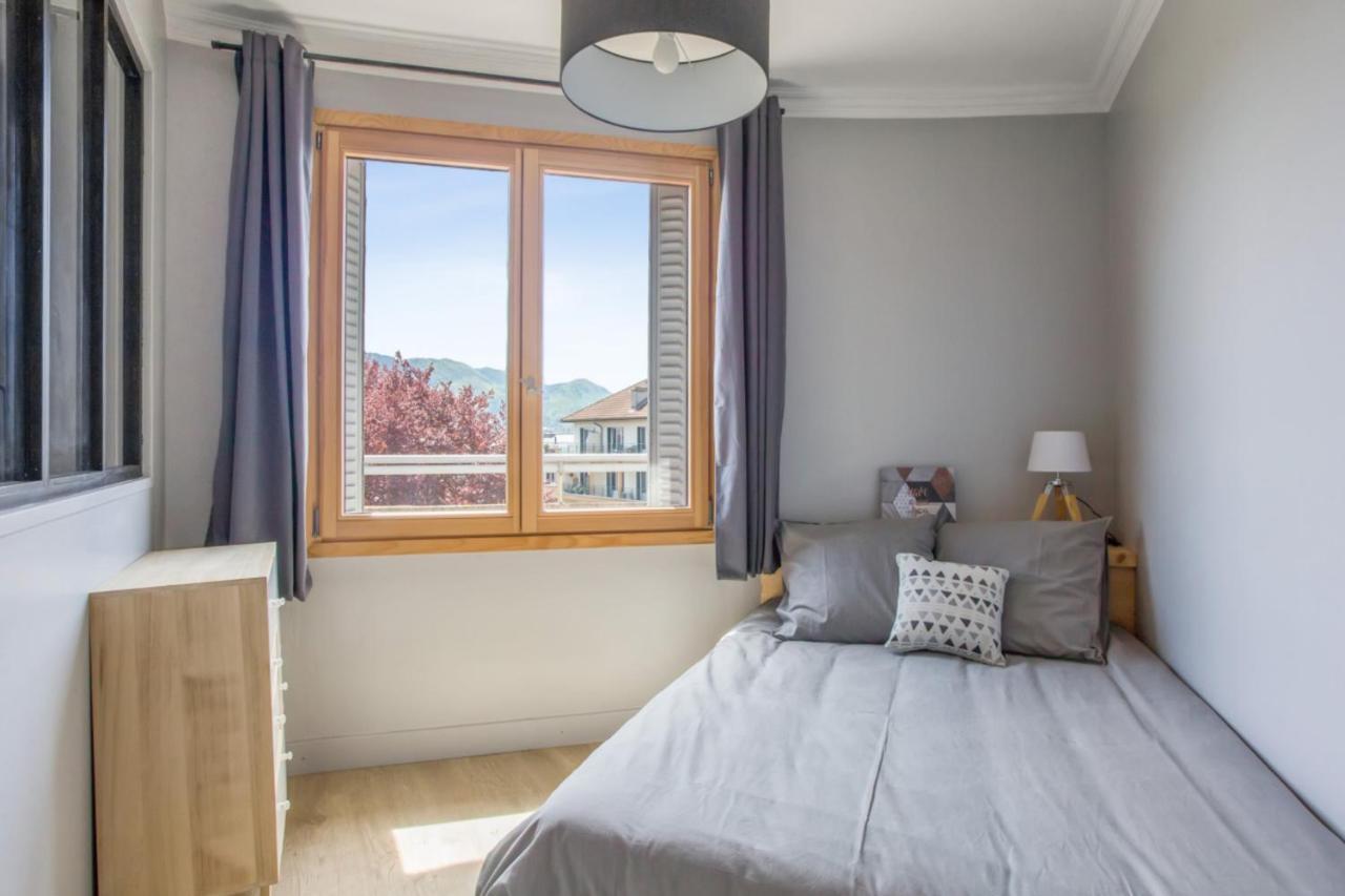 Modern 1Br With Terrace And A Breathtaking View In Annecy Apartment Bagian luar foto